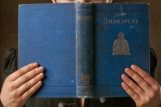 Understanding Shakespeare Through the Eyes of a Spectator