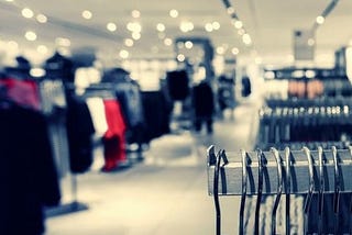 WHY RETAIL COMPANIES SHOULD FOCUS ON NONVERBAL BEHAVIOR OF SHOPPERS