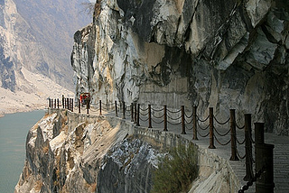 Hutiao Gorge in Tiger Leaping Gorge, Yunnan, China