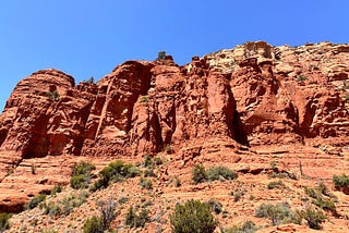 Red Rocks are shown in varying shapes and sizes