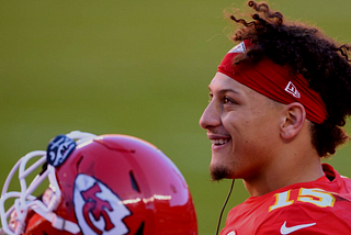 Why These 10 Patrick Mahomes Rookie Cards Are Must-Haves!