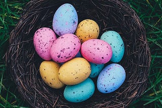 “Never put your eggs in the same basket”. How to store bitcoin safely, reasons to buy it today?