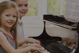 Piano Learning Classes Near Me | Artomya.com