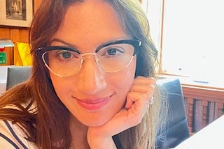 Melissa in the Inner Temple Library selfie photograph