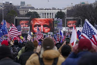 Washington il 6 gennaio, pochi minuti prima dell’attacco al Campidoglio (foto: Los Angeles Times)