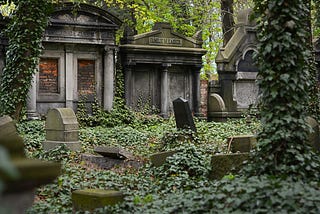 How Visiting Graveyards Helps Me Cope With Depression