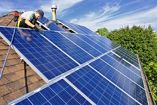 How to Choose the Right Solar Panel for Home Installation