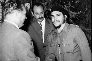 Guevara, Debray e o Revisionismo Armado