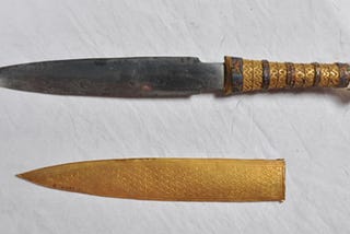 Why did Tutankhamun have a dagger made from a meteorite?