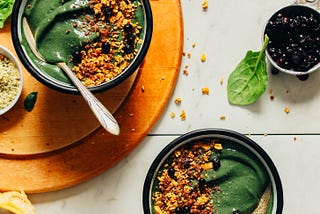 Peanut Butter Banana Green Smoothie Bowl (plant-based)