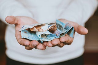 The Entrepreneur’s Dilemma: To Raise or Not to Raise