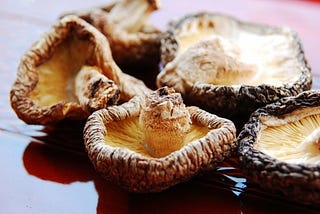A better way to rehydrate dried shiitake mushrooms.