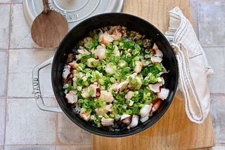 Pot Rice with Hijiki and Sea foods
