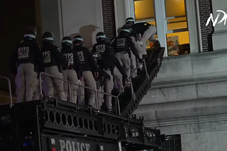 New York Police Moves to Clear Hamilton Hall Occupied by Columbia Students