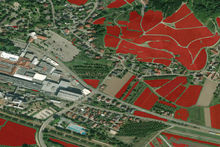 Machine Learning-based Vineyard Detection with Robosat