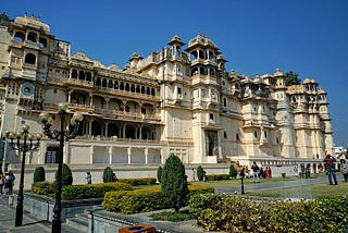 A Heritage Tour of Udaipur: Discovering the City’s Rich History and Architecture