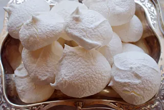 How to Make Vegan Meringues