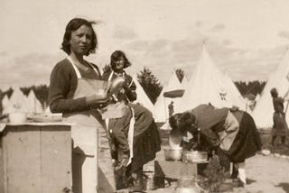 Solfylt og varmt for KFUK på landsleir i 1932