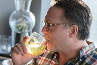 Covid ‘Cocktail Crisis’ Adds to America’s Serious Drinking Problem