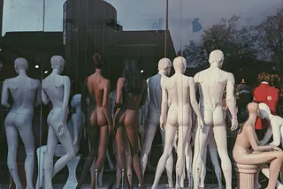 What You’re Telling Your Fat Friend When You Call Your Body ‘Average’