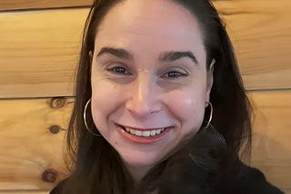 Amanda Lindsey of Spreader of the HAPPY On Five Things You Need To Be A Highly Effective Leader…