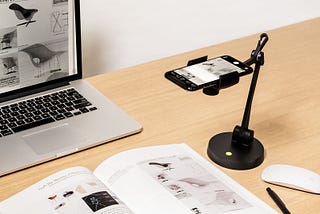 How to turn your smartphone into a document camera with the new IPEVO Uplift