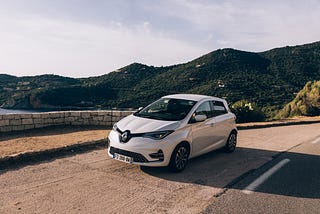 Vacances en Corse voiture électrique