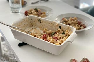 Recept Pasta met tomaten en feta uit de oven instagram recept