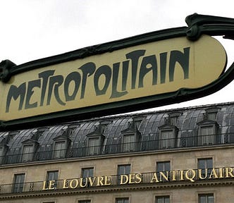 Metropolitain sign in Paris
