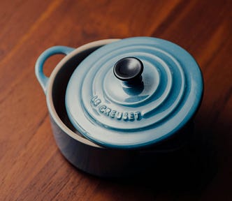 Lid and Pot photo by Chuttersnap on Unsplash
