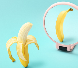 Banana and mirror — How I Make $5,000 Each Month By Mirror Blogging