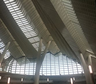 Ceiling of the waiting room of the West Kowloon HK station | courtesy of author