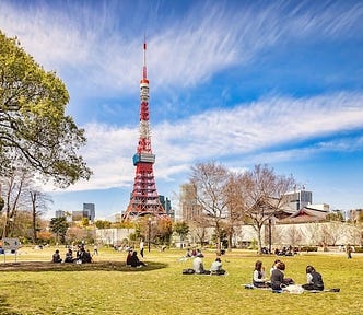 Shiba Park is a spot in central Tokyo with good free WiFi service and many Chinese, Korean and other tourists come to this part of Tokyo for the for online connectivity.