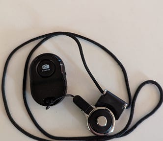 Bluetooth remote shutter button for mobile photography.