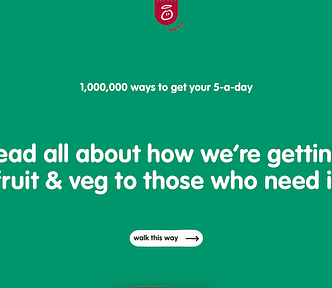Innocent Drink’s home page, coloured dark green with a title stating “read all about how we’re getting fruit and veg to those who need it.”