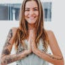 Loly Oliveira