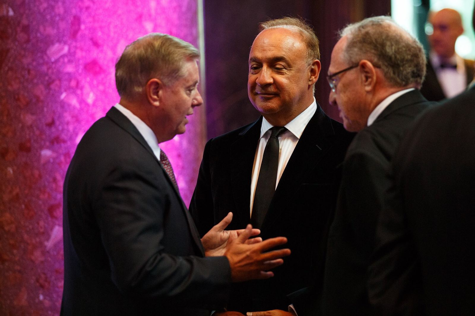 Lindsey Graham, Russian Oil Money & A Campaign Finance Scandal