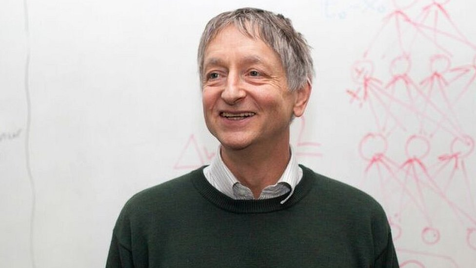 Geoffrey Hinton’s Forward-Forward Algorithm Charts a New Path for Neural Networks