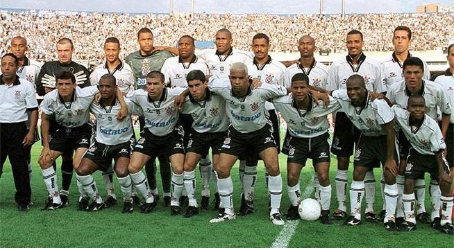 Holanda na Copa de 1998, o time que me fez enxergar o futebol de outra  forma, by Crônicas do Juanzão