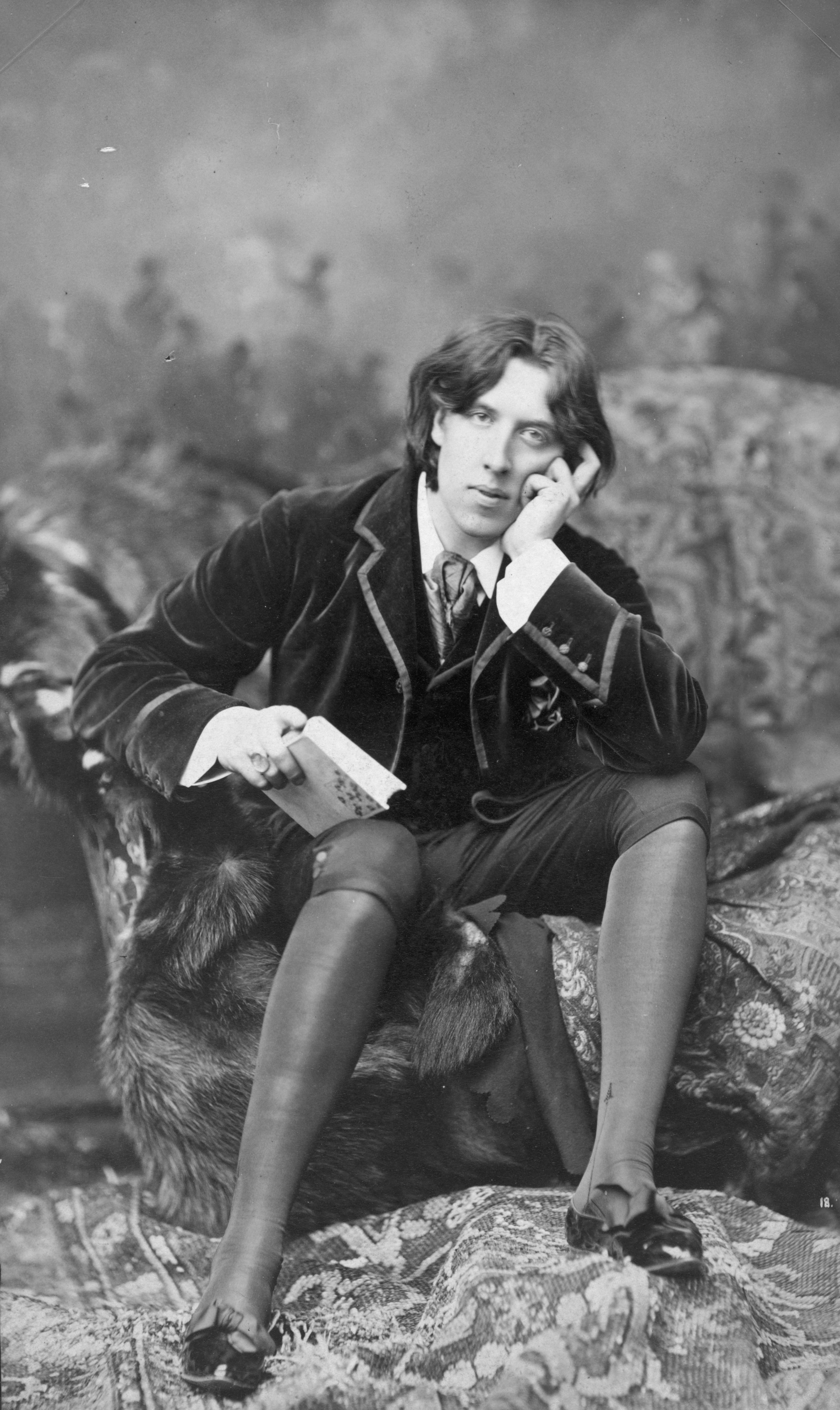 Oscar Wilde No. 18: The Photo is Famous. The Story Behind It Has Been Forgotten…Until Now