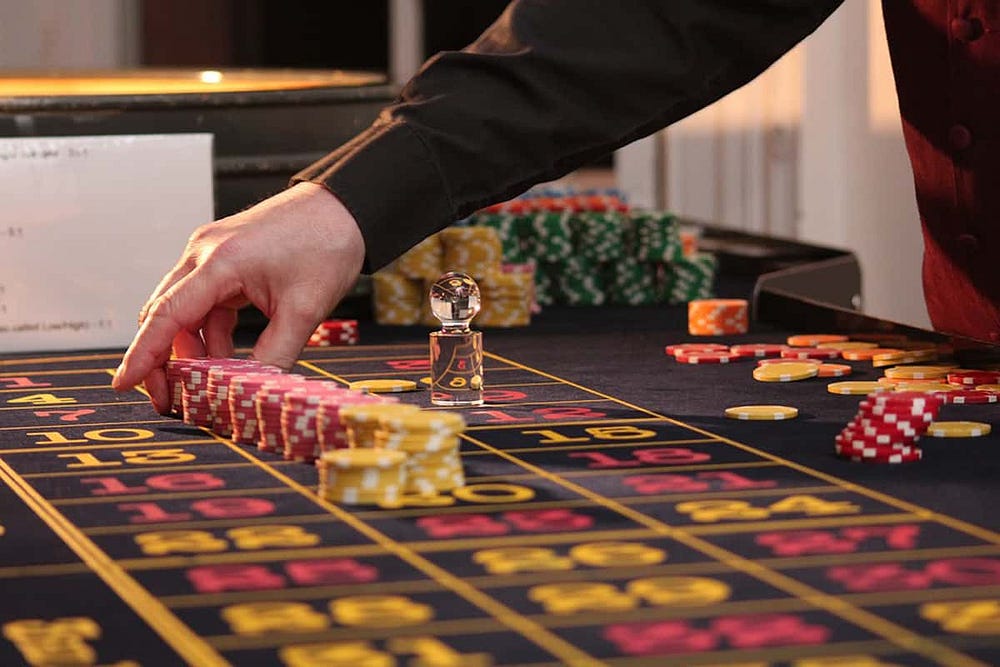 WHAT DOES THE CASINO PIT BOSS DO? by Lyka Medium