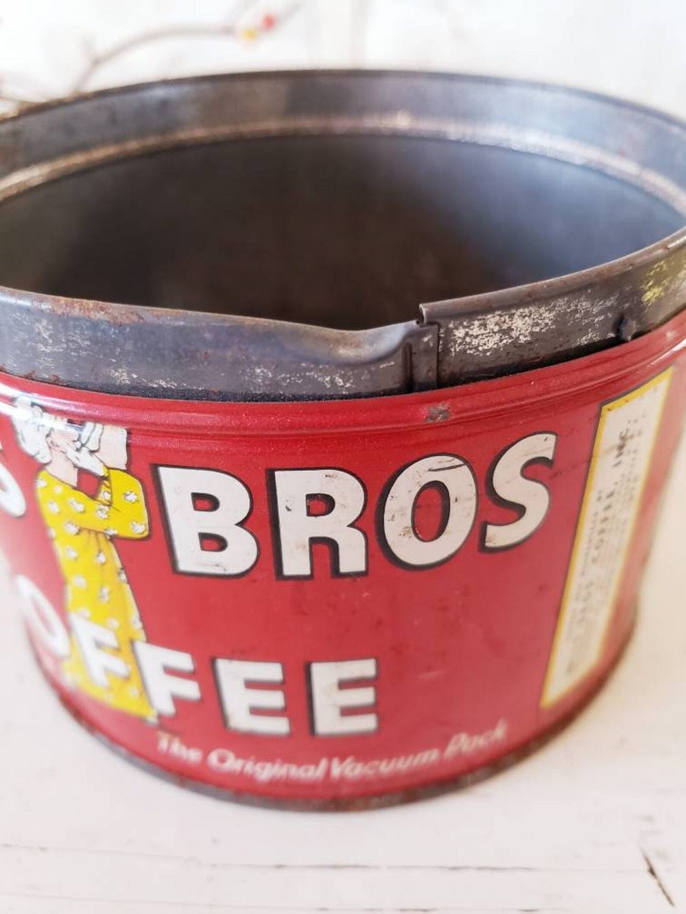 127-free-download-awasome-500g-metal-coffee-can-mockup-ideas-psd