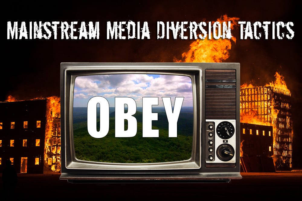 черная футболка mainstream. ложь в медиа. мейнстрим медиа. мейнстрим медиа. Mainstream media.