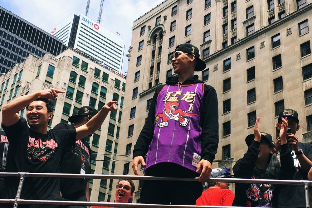 Former Toronto Raptors guard Jeremy Lin receives 2019 NBA championship ring