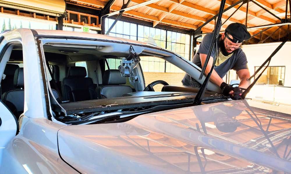 The Benefits of Hiring Auto Glass Experts For Windshield Replacement Glass Fixit Medium