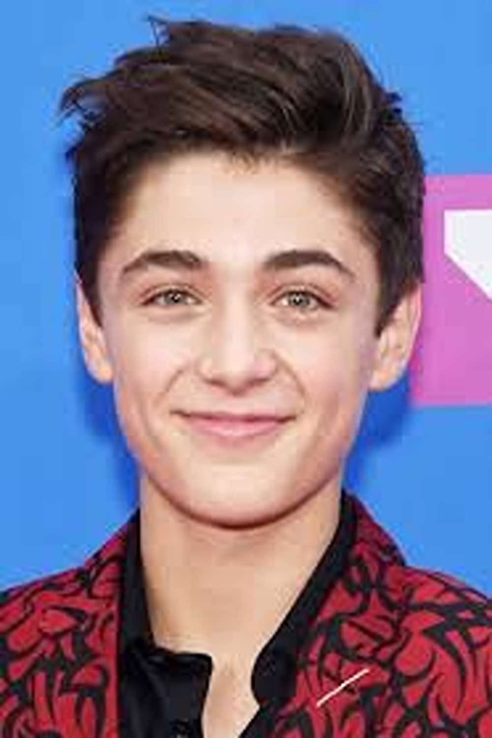 Asher Angel (Actor) — Age, Height, Weight, Net Worth, Girlfriend, And Bio -  Famous Celebrities And Peoples Bio, Age, Net Worth - Medium