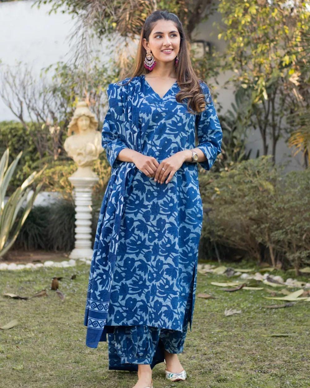 Shop the Latest Trends: Cotton Kurtis for Women Online - Luxehome - Medium