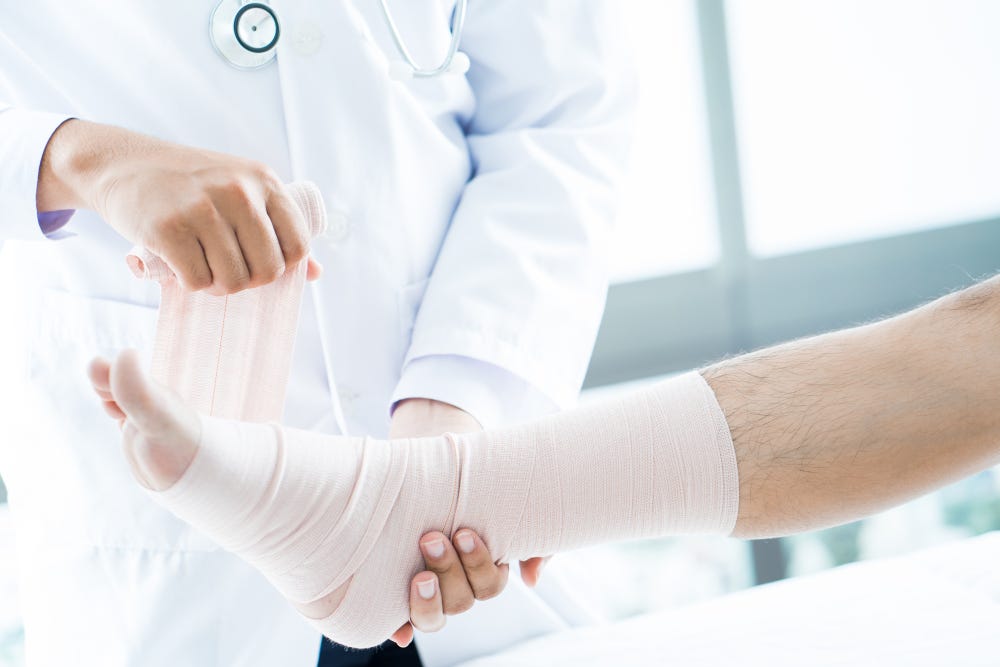 Knowing When to Seek Professional Help for Sprains