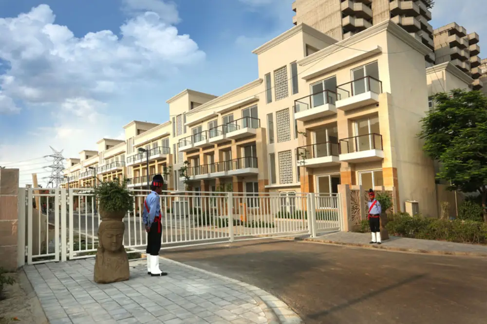 Top Real Estate Broker In Noida Star Estate by Luxury Property In