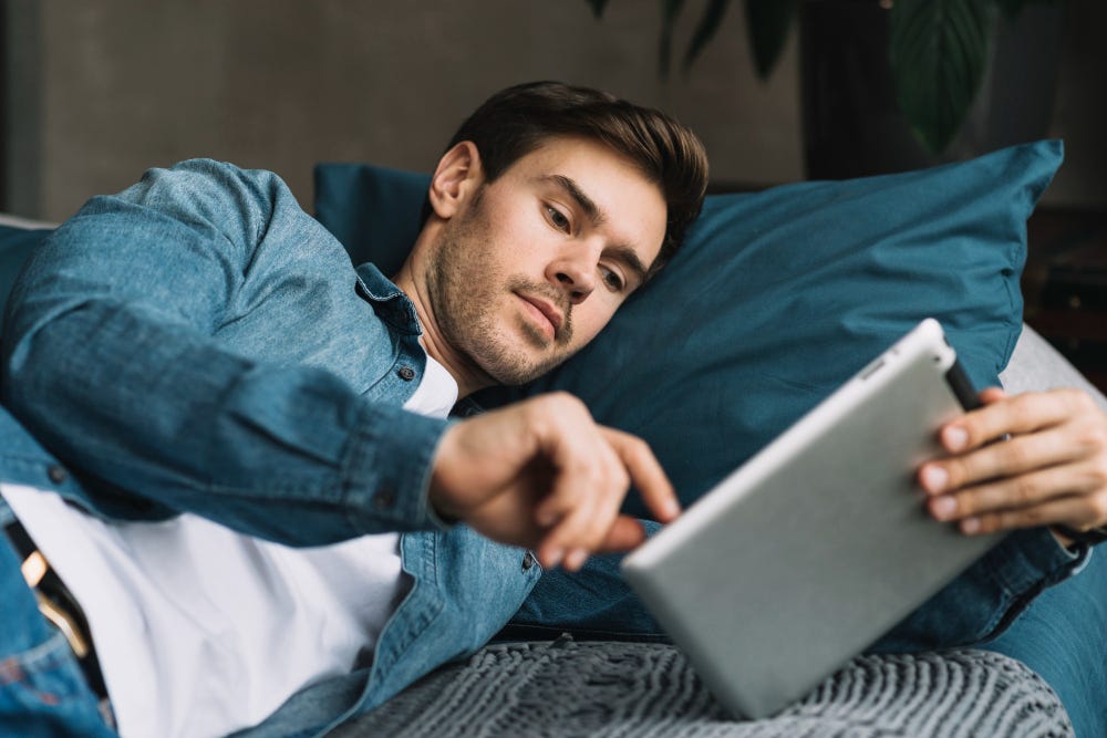 Günstig umschulden mit Online-Vergleichsportalen: Das sollten Sie wissen